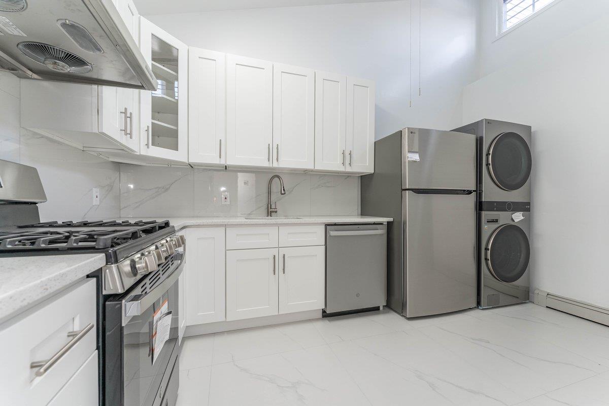 #3 photo, 121-33 5th Avenue, 皇后區 大學點 College Point , NY 11356