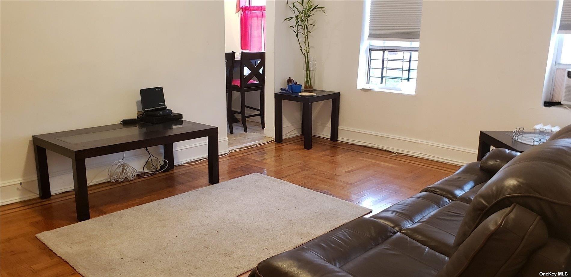 #3 photo, 44-15 43 Avenue, クイーンズ区 Sunnyside , NY 11104