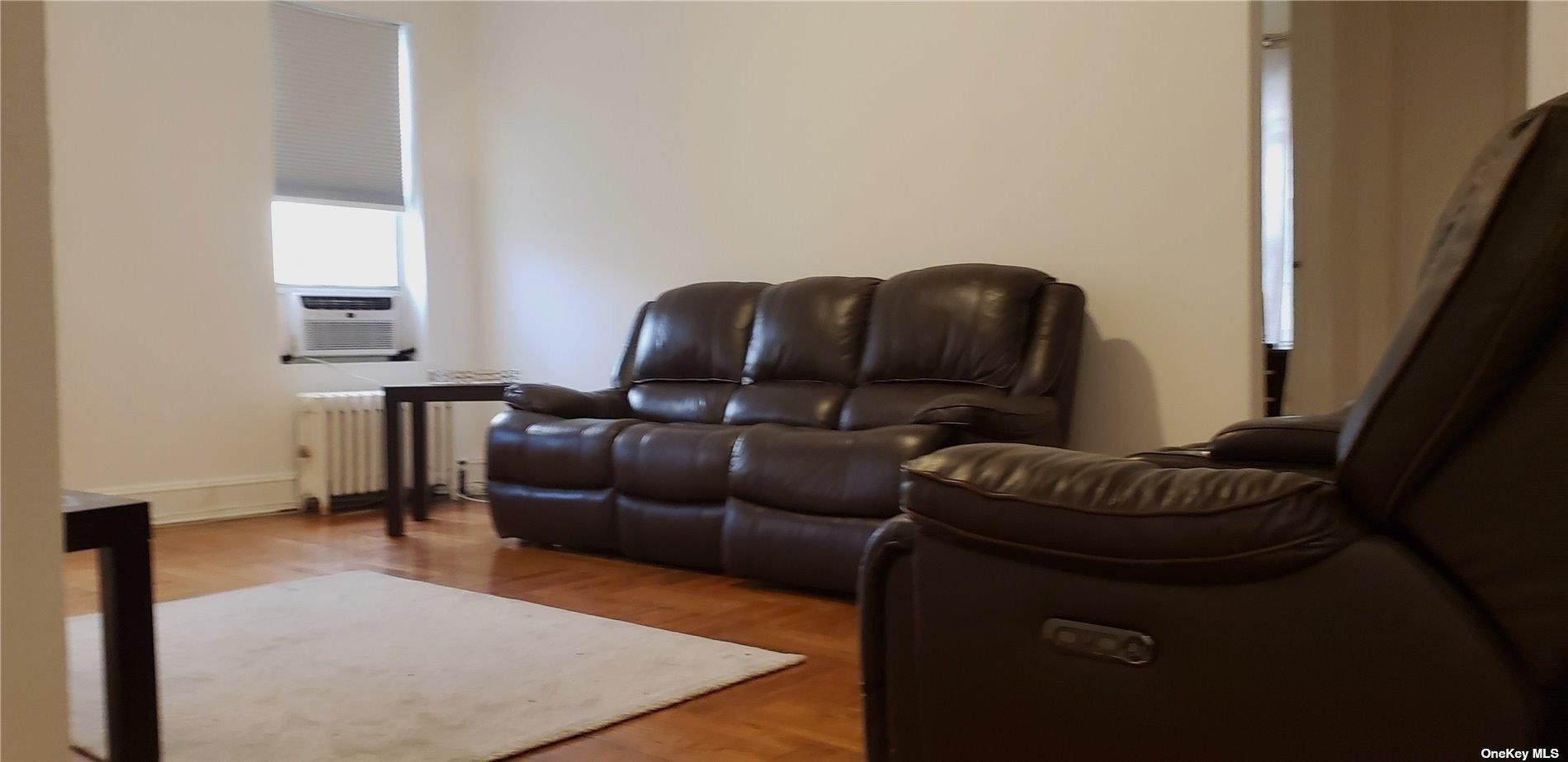 #4 photo, 44-15 43 Avenue, クイーンズ区 Sunnyside , NY 11104