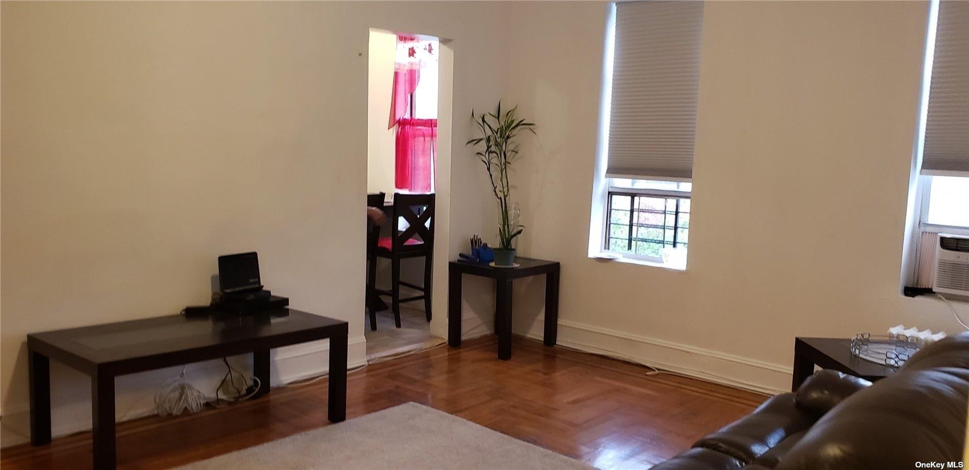 #5 photo, 44-15 43 Avenue, クイーンズ区 Sunnyside , NY 11104