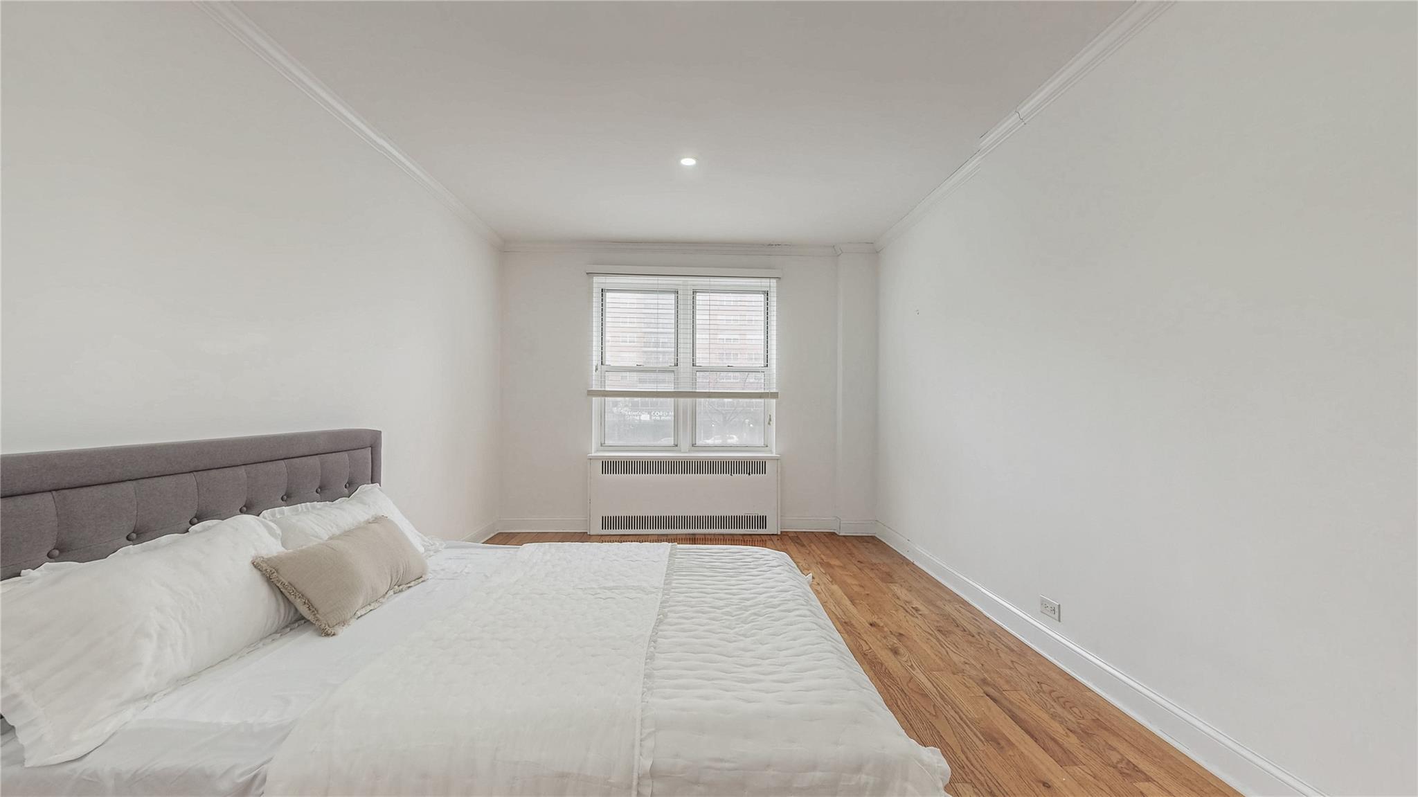 #11 photo, 110-34 73 Road, 皇后区 森林小丘 Forest Hills , NY 11375