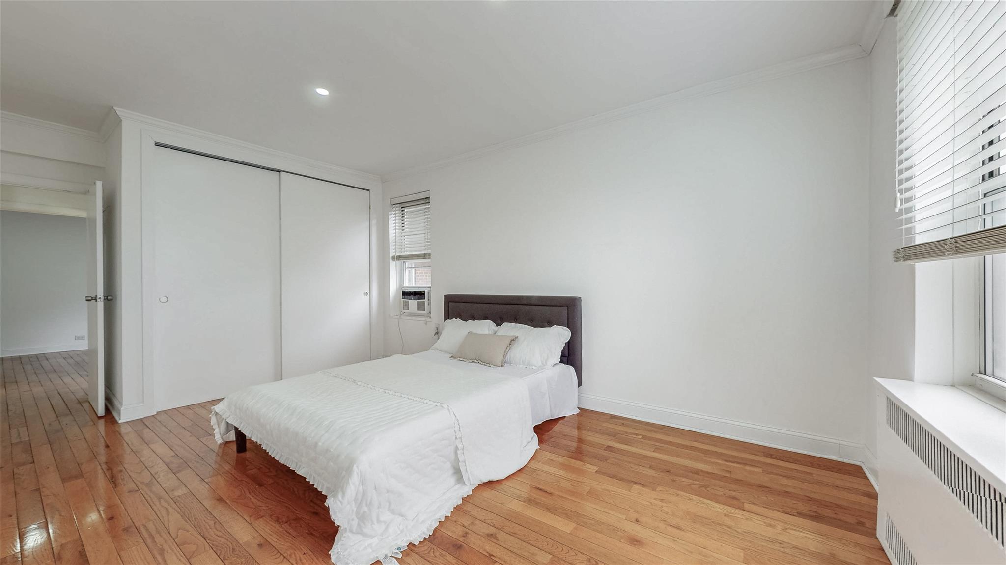 #12 photo, 110-34 73 Road, 皇后区 森林小丘 Forest Hills , NY 11375