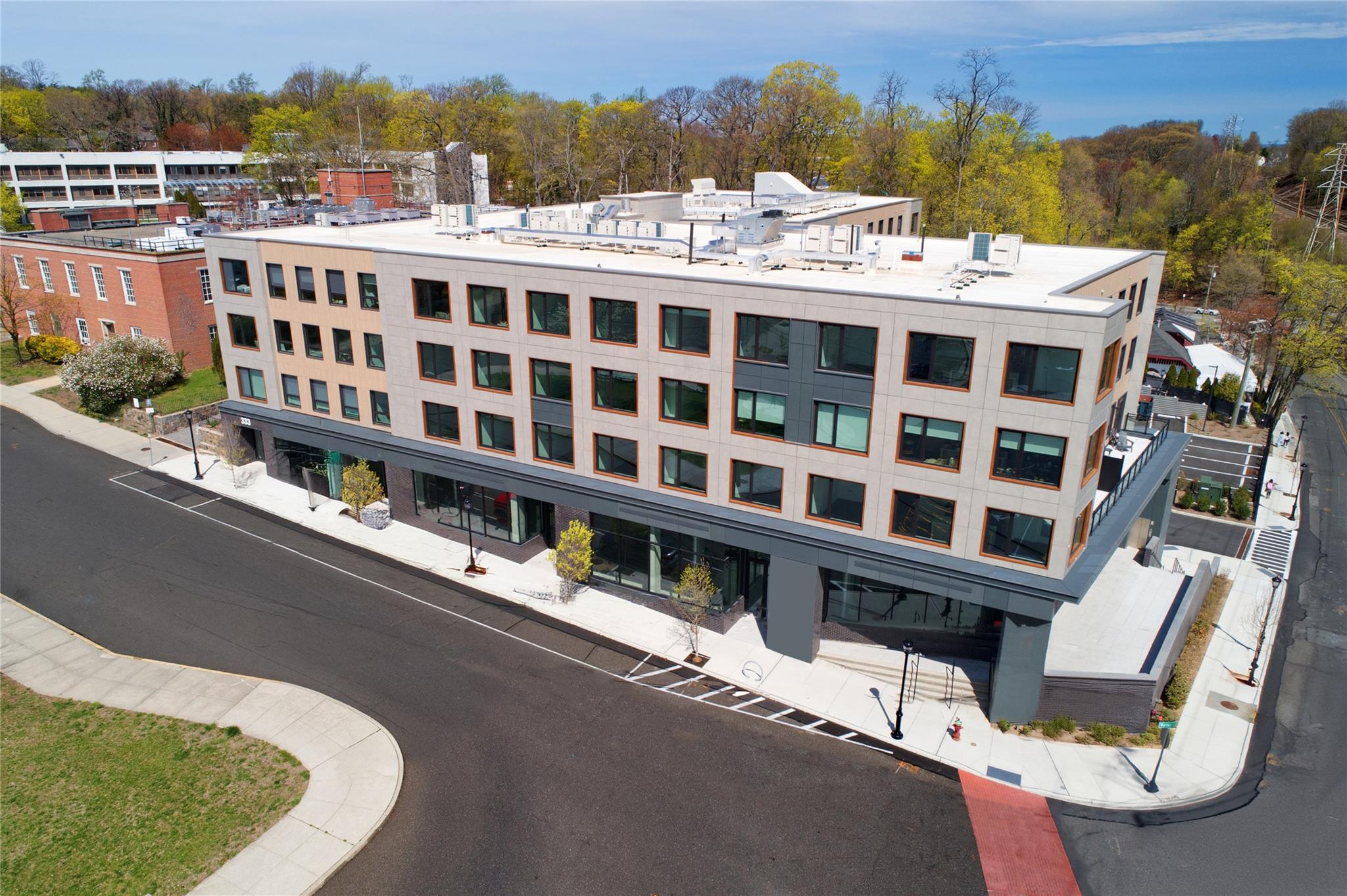 #16 photo, 333 Warner Avenue, ナッソー郡 Roslyn , NY 11576