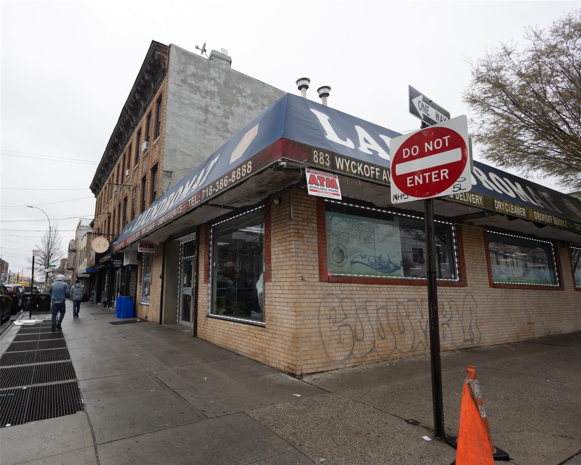 #3 photo, 877-879-881-883-885 Wyckoff Ave, クイーンズ区 Ridgewood , NY 11385