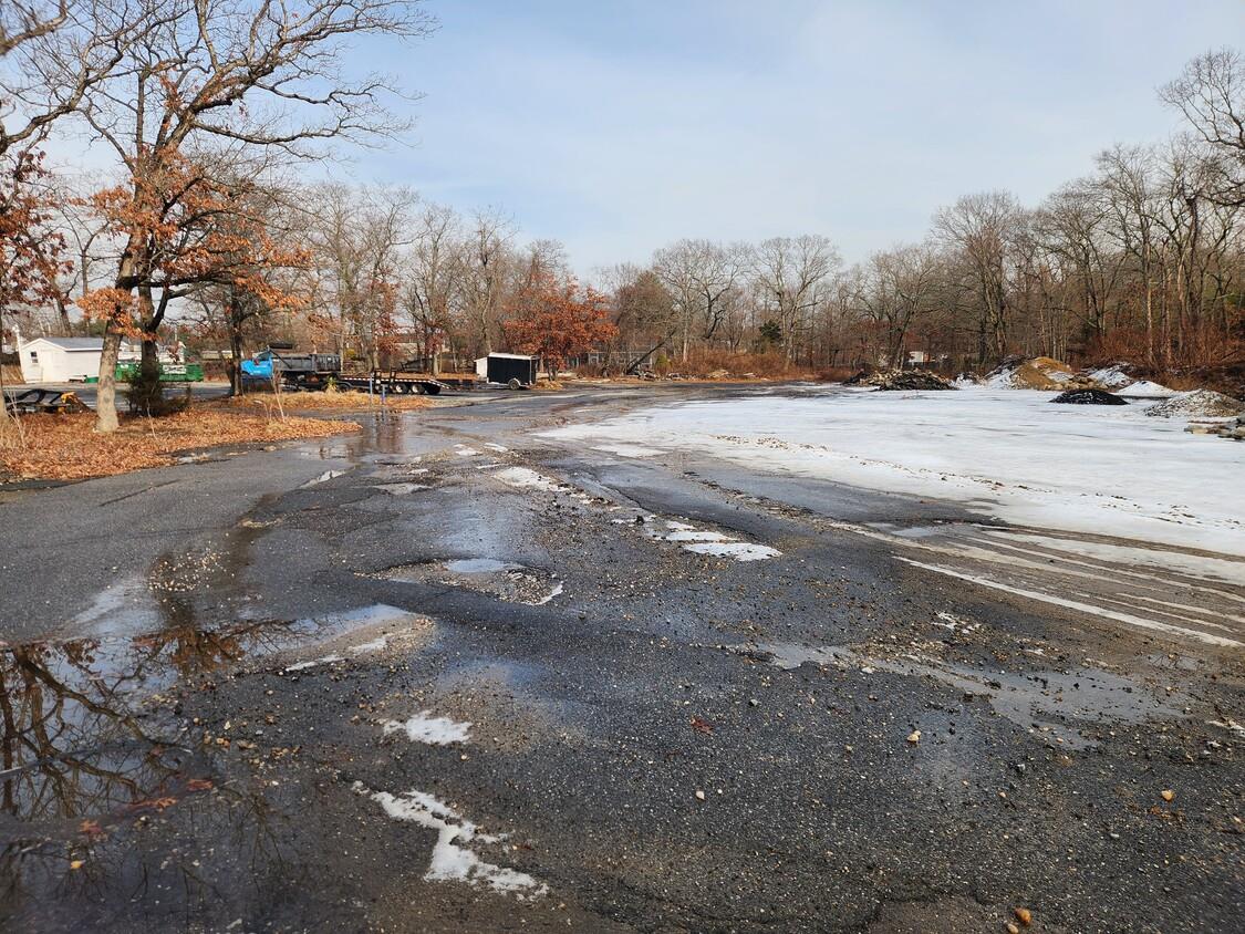 #8 photo, 306 Route 25A, サフォーク郡 Mount Sinai , NY 11766