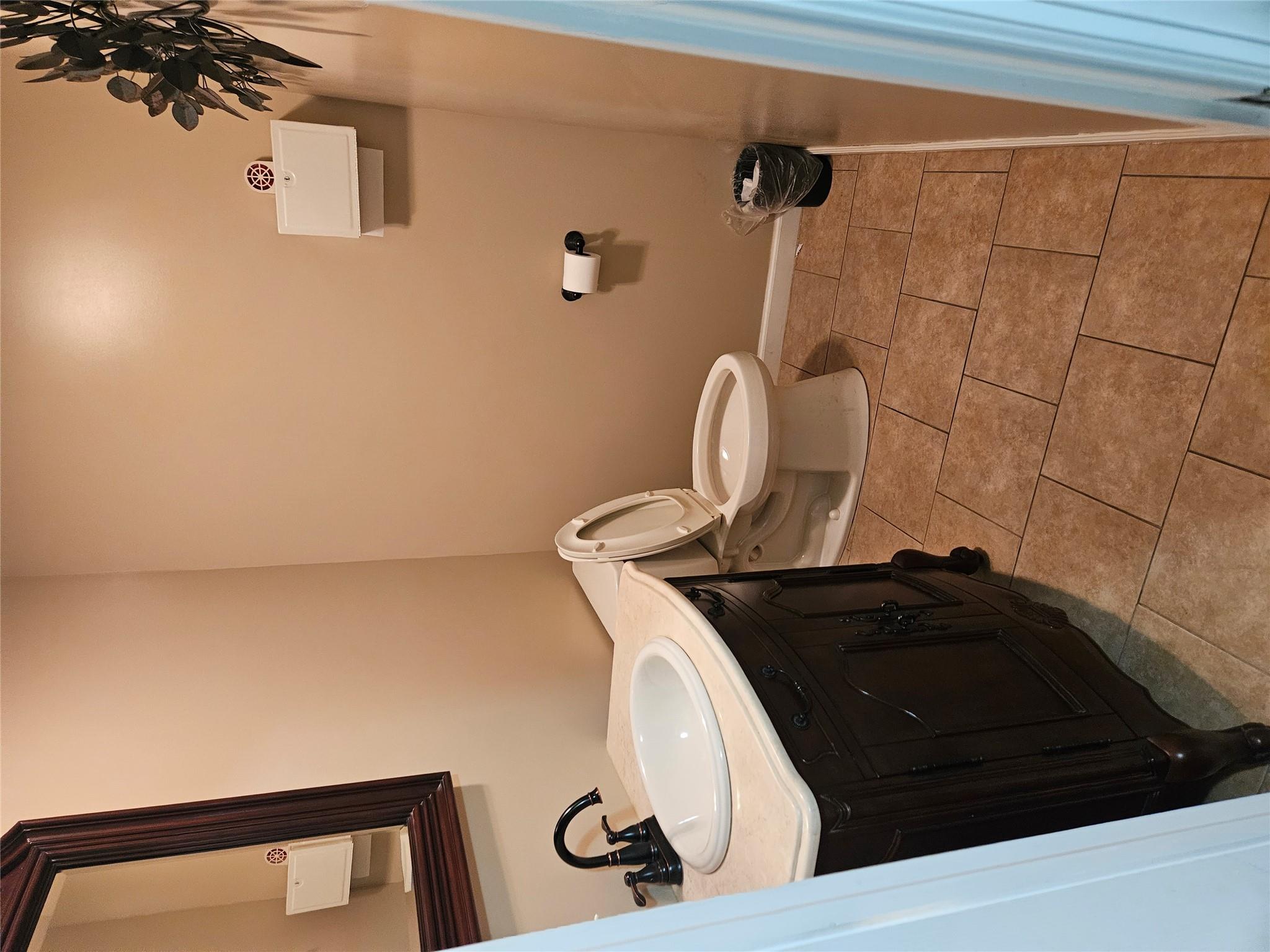 #6 photo, 12-38 Cross Bay Boulevard, クイーンズ区 Broad Channel , NY 11693