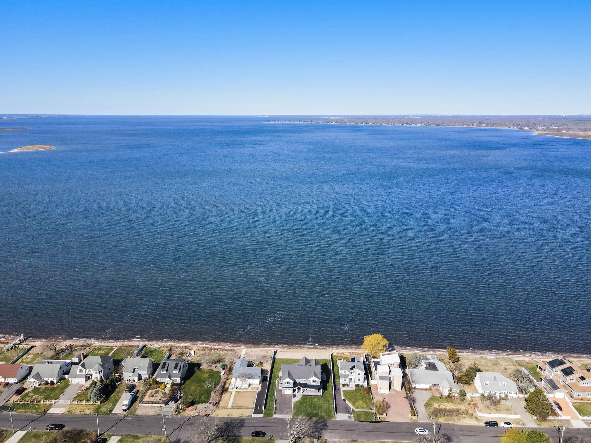 #2 photo, 72 Grandview Drive, サフォーク郡 Shirley , NY 11967