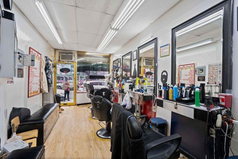 #14 photo, 15-36 Gates Avenue, ブルックリン区 Brooklyn , NY 11237