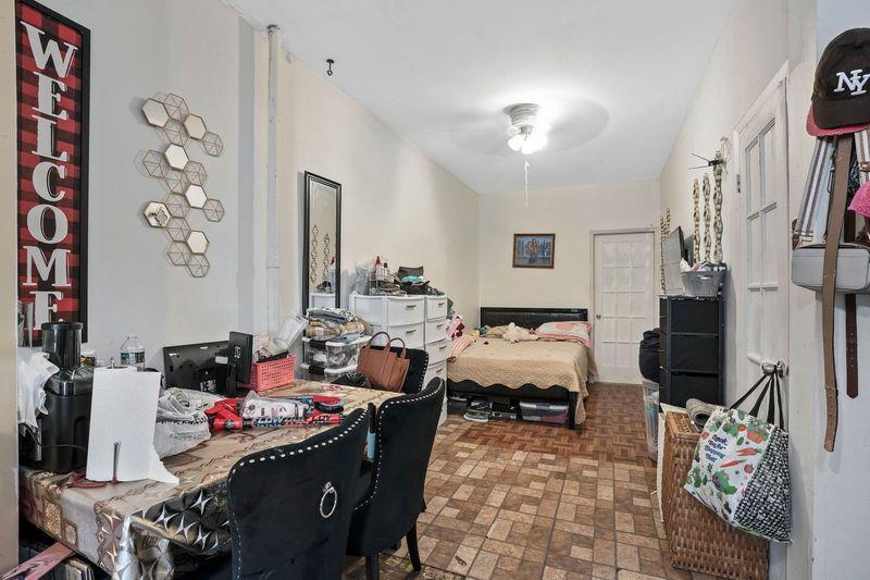 #18 photo, 15-36 Gates Avenue, ブルックリン区 Brooklyn , NY 11237