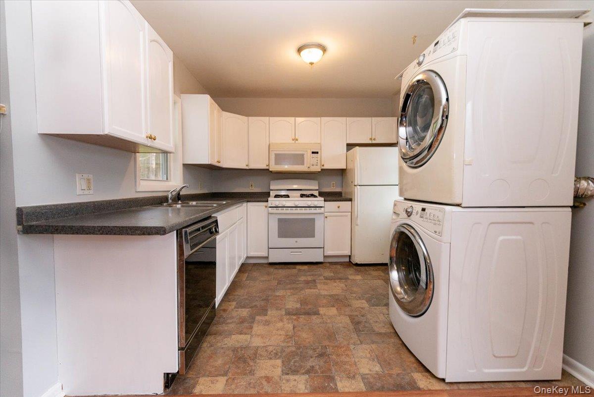 #2 photo, 700 Sackett Lake Road, Monticello , NY 12701