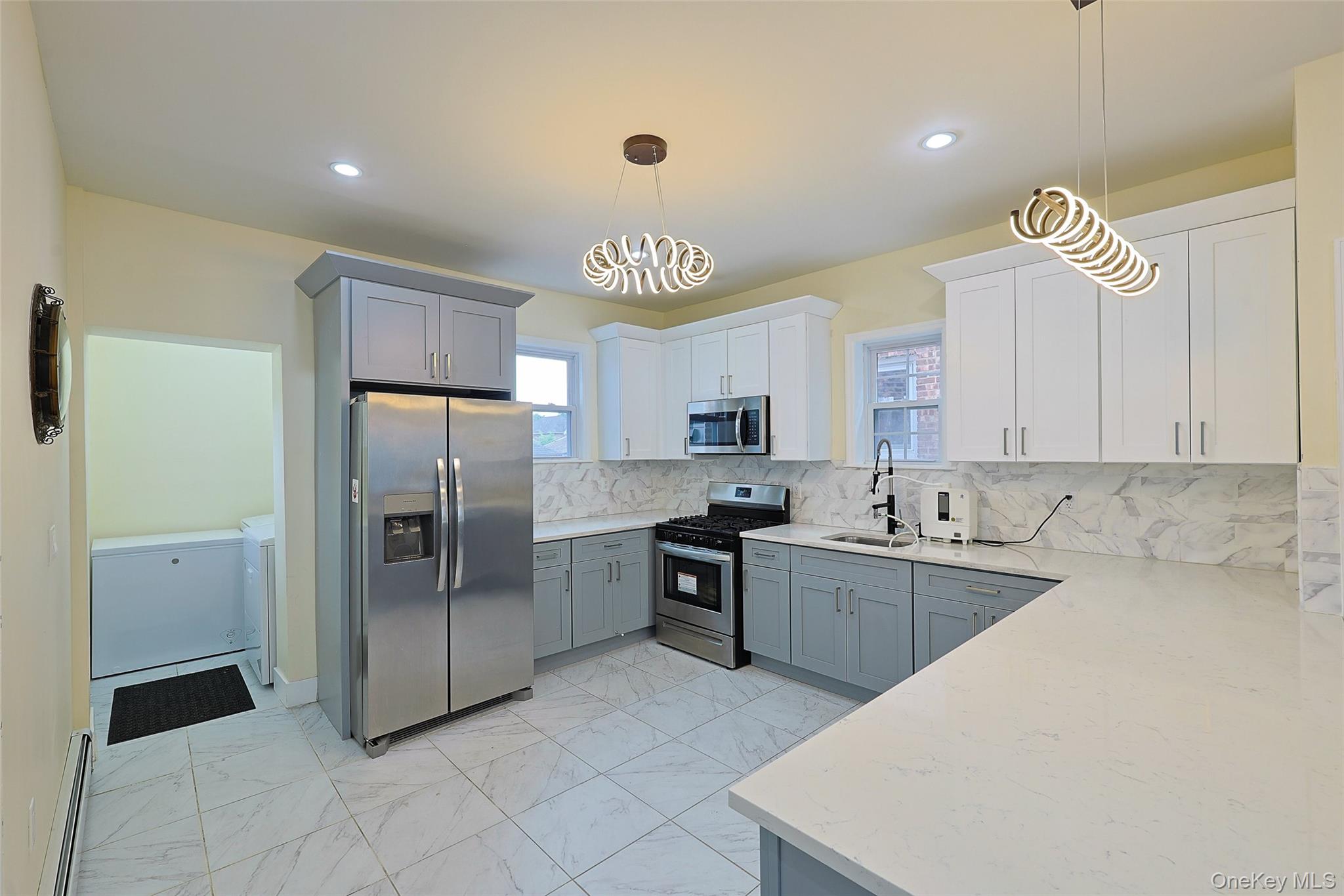 #7 photo, 191-68 115th Road, קווינס Saint Albans , NY 11412