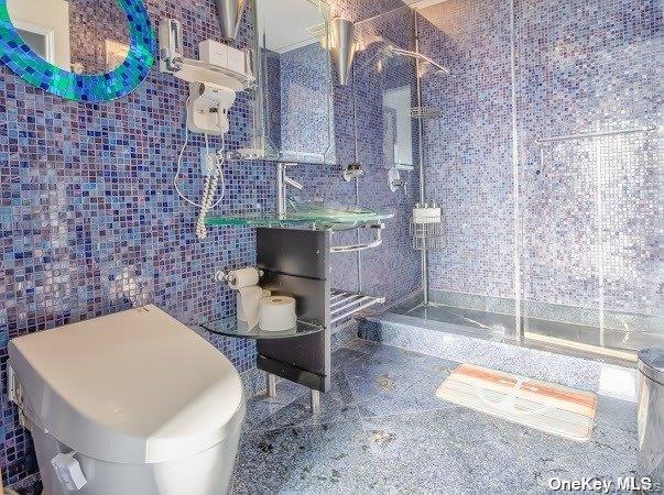 #12 photo, 215-40 27th Avenue, बेसाइड Bayside , NY 11360