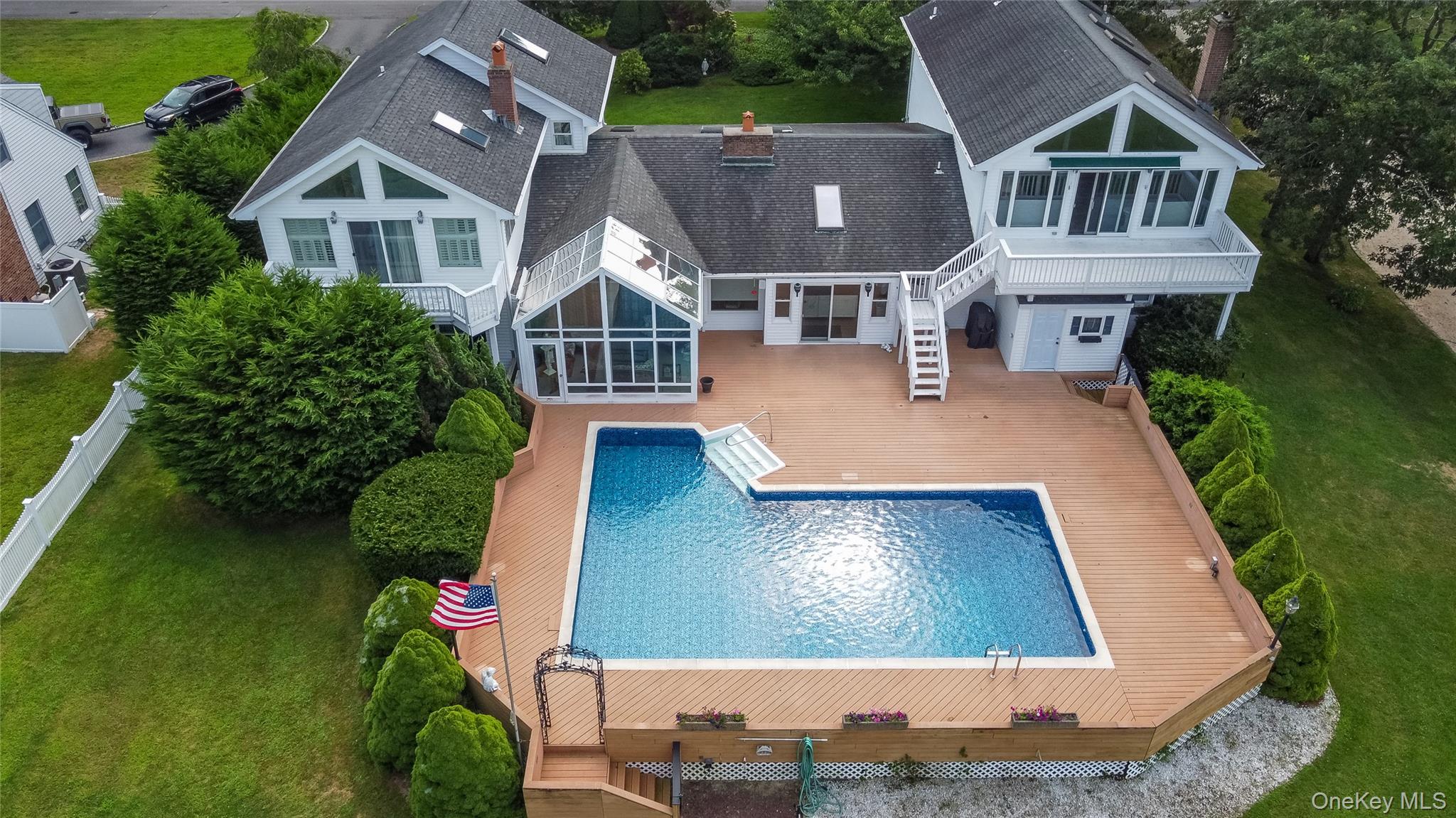 #3 photo, 20 Oak Lane, サフォーク郡 Hampton Bays , NY 11946