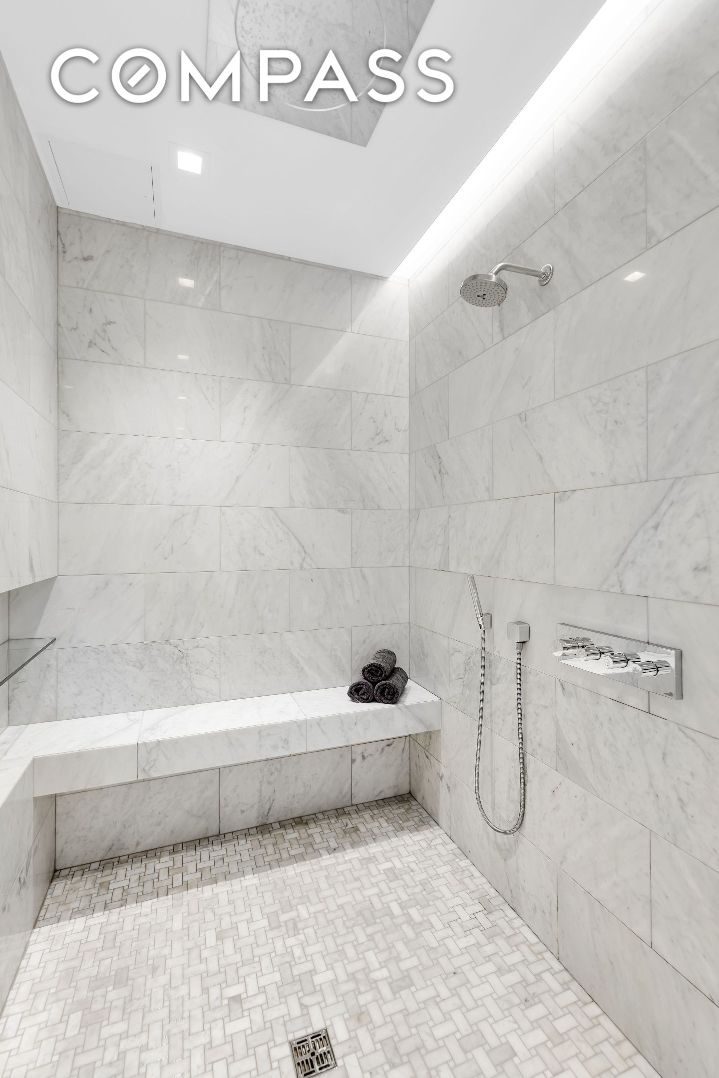 #8 photo, 543 Broadway, SoHo , NY 10012