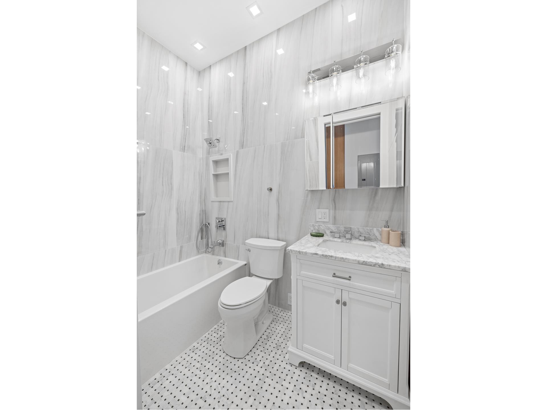 #10 photo, 112 LUQUER Street, ブルックリン区 Carroll Gardens , NY 11231