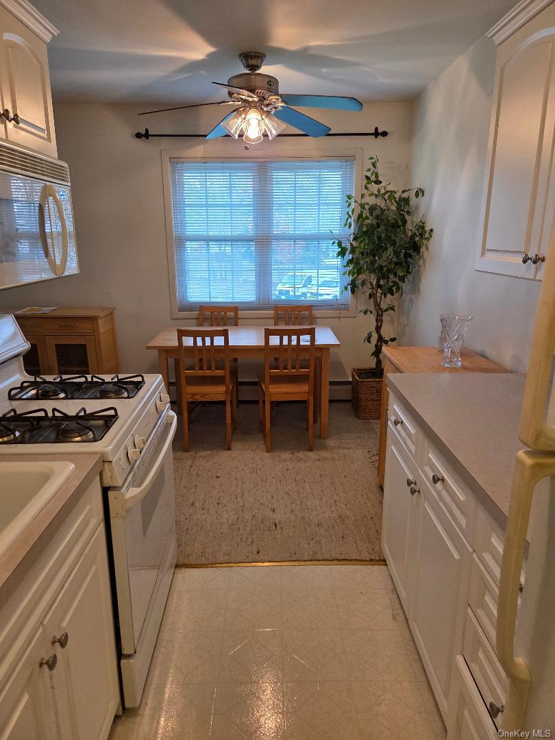 #6 photo, 460 Old Town, サフォーク郡 Port Jefferson Station , NY 11776