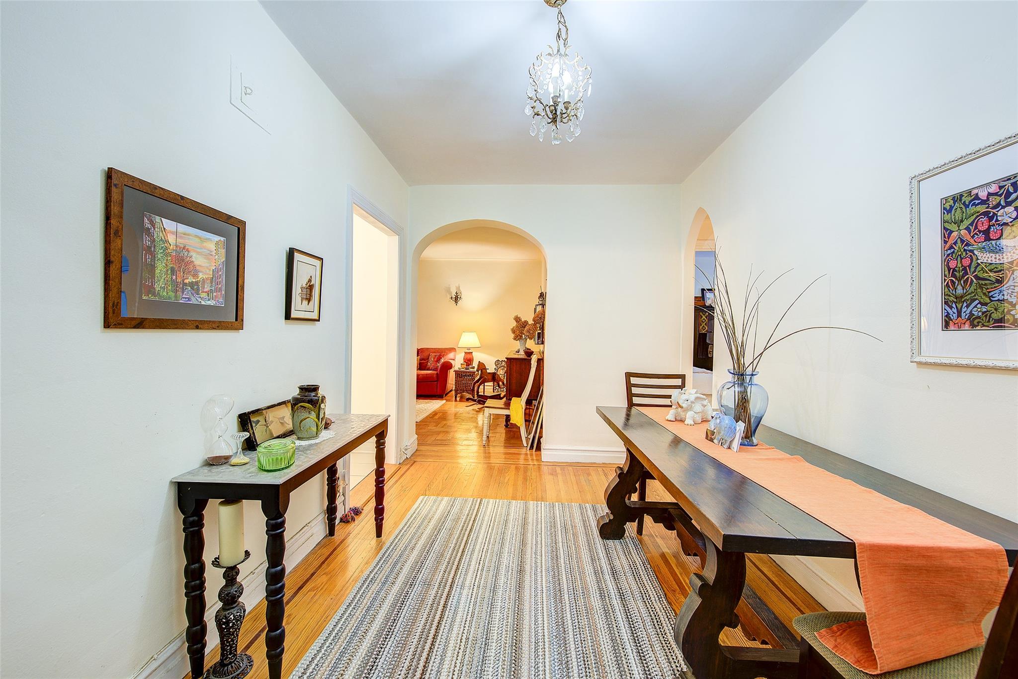 #19 photo, 117-01 Park Lane South, Kew Gardens , NY 11415