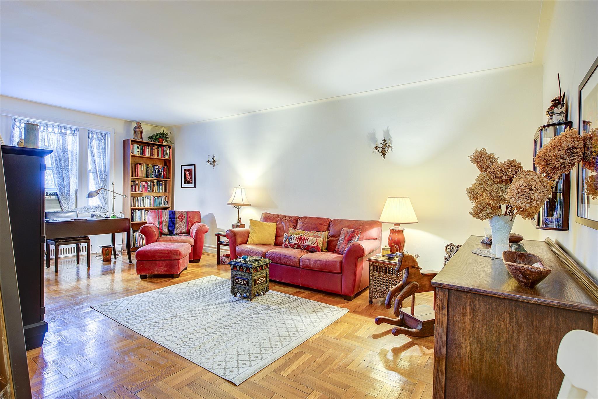 #20 photo, 117-01 Park Lane South, Kew Gardens , NY 11415