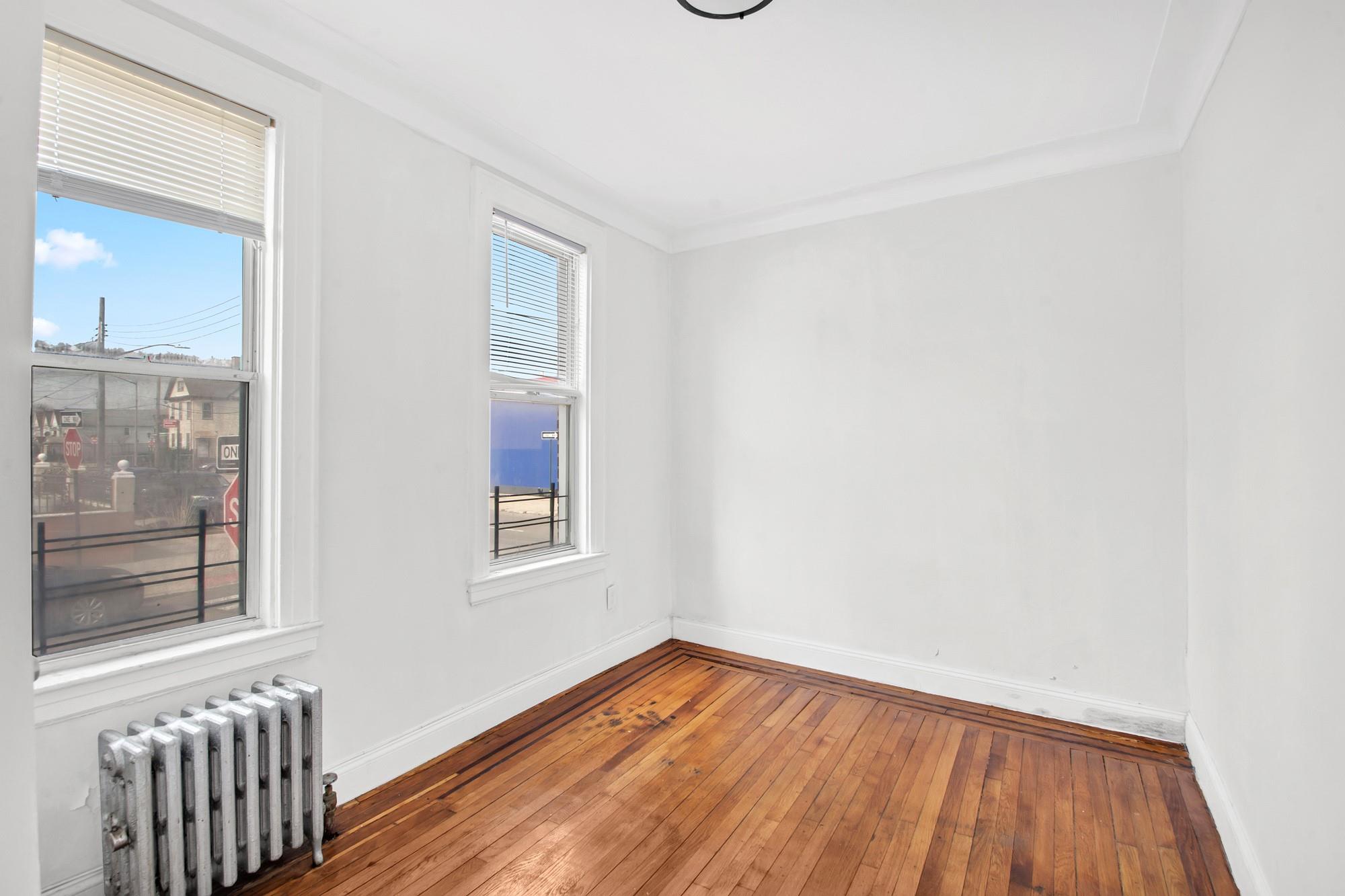 #6 photo, 95-03 Cresskill Place, クイーンズ区 Jamaica , NY 11435