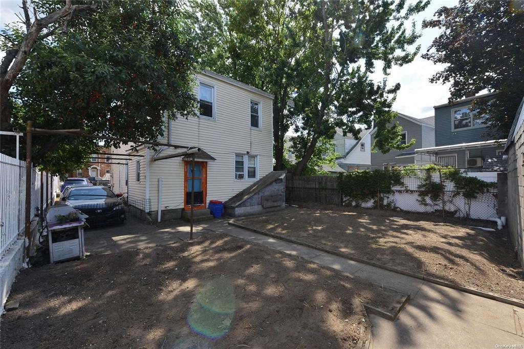 #4 photo, 74-13 93rd Avenue, Woodhaven , NY 11421