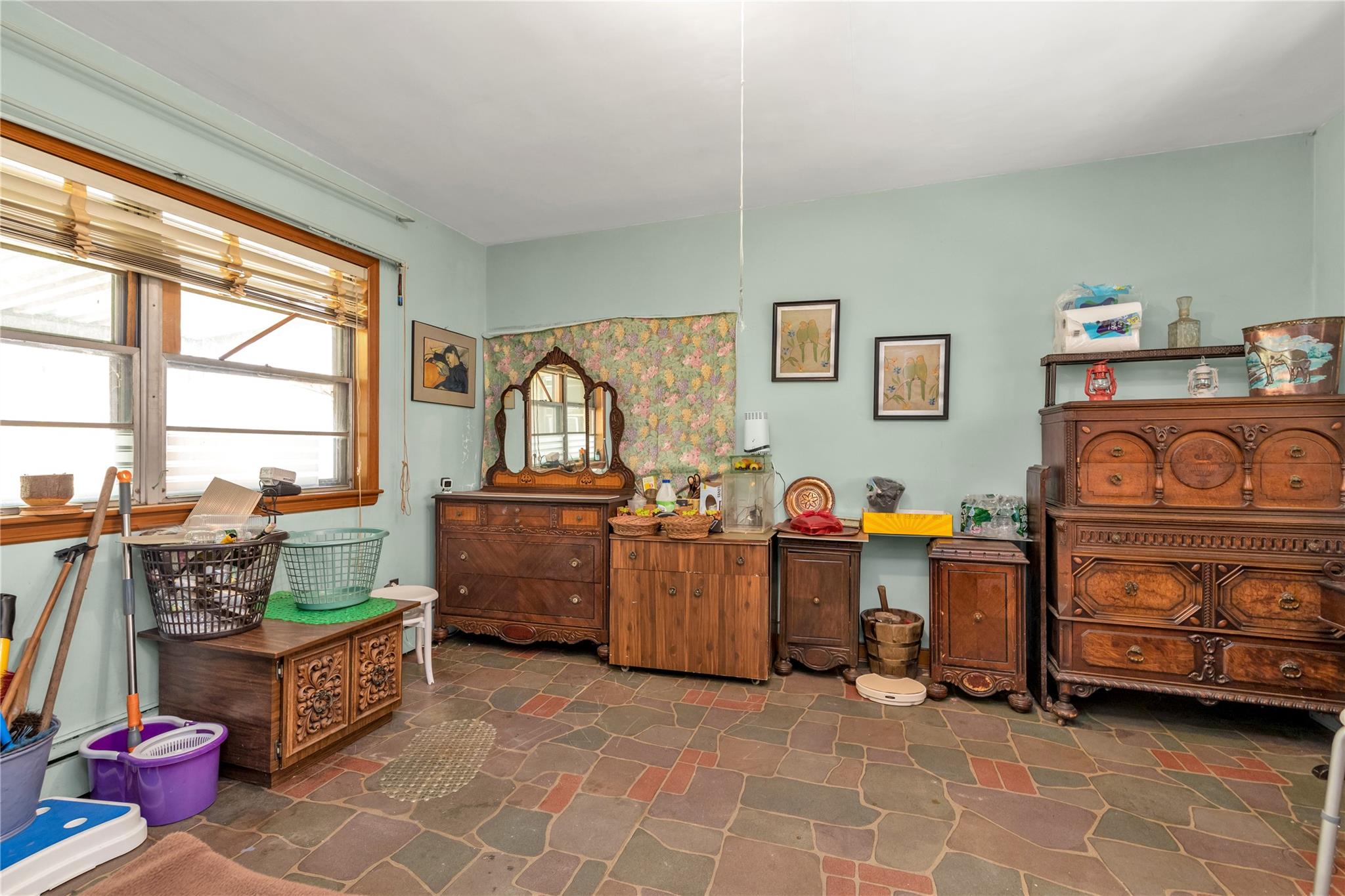 #13 photo, 420 Old Country Road, Melville , NY 11747