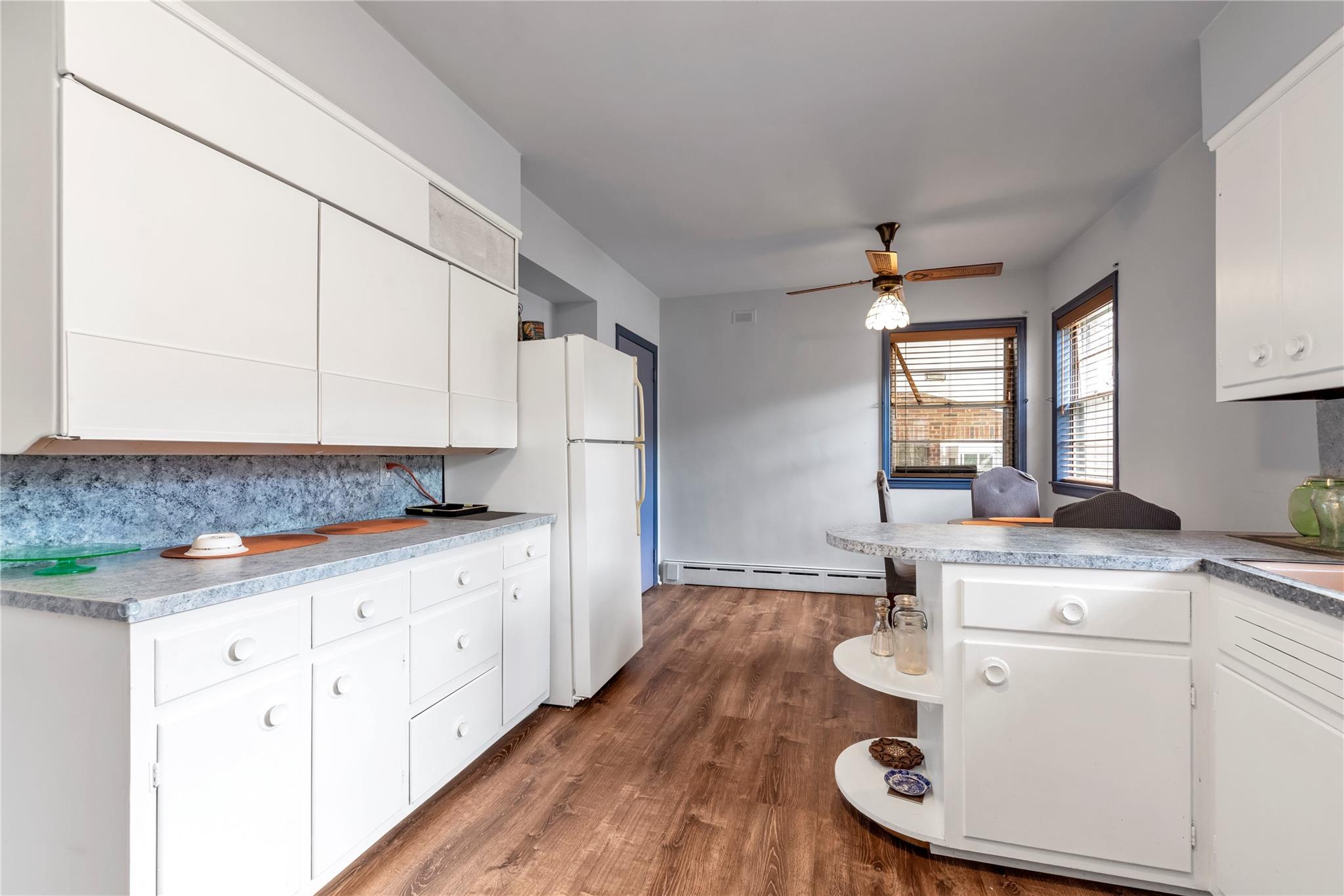 #5 photo, 420 Old Country Road, Melville , NY 11747