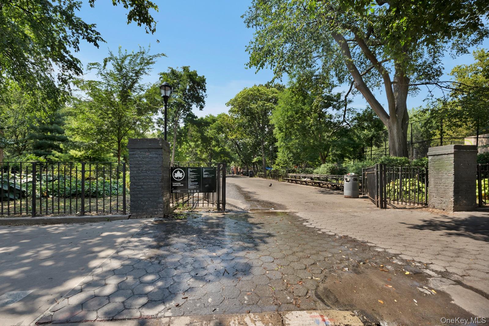 #6 photo, 167 Avenue C, New York (Manhattan) , NY 10009