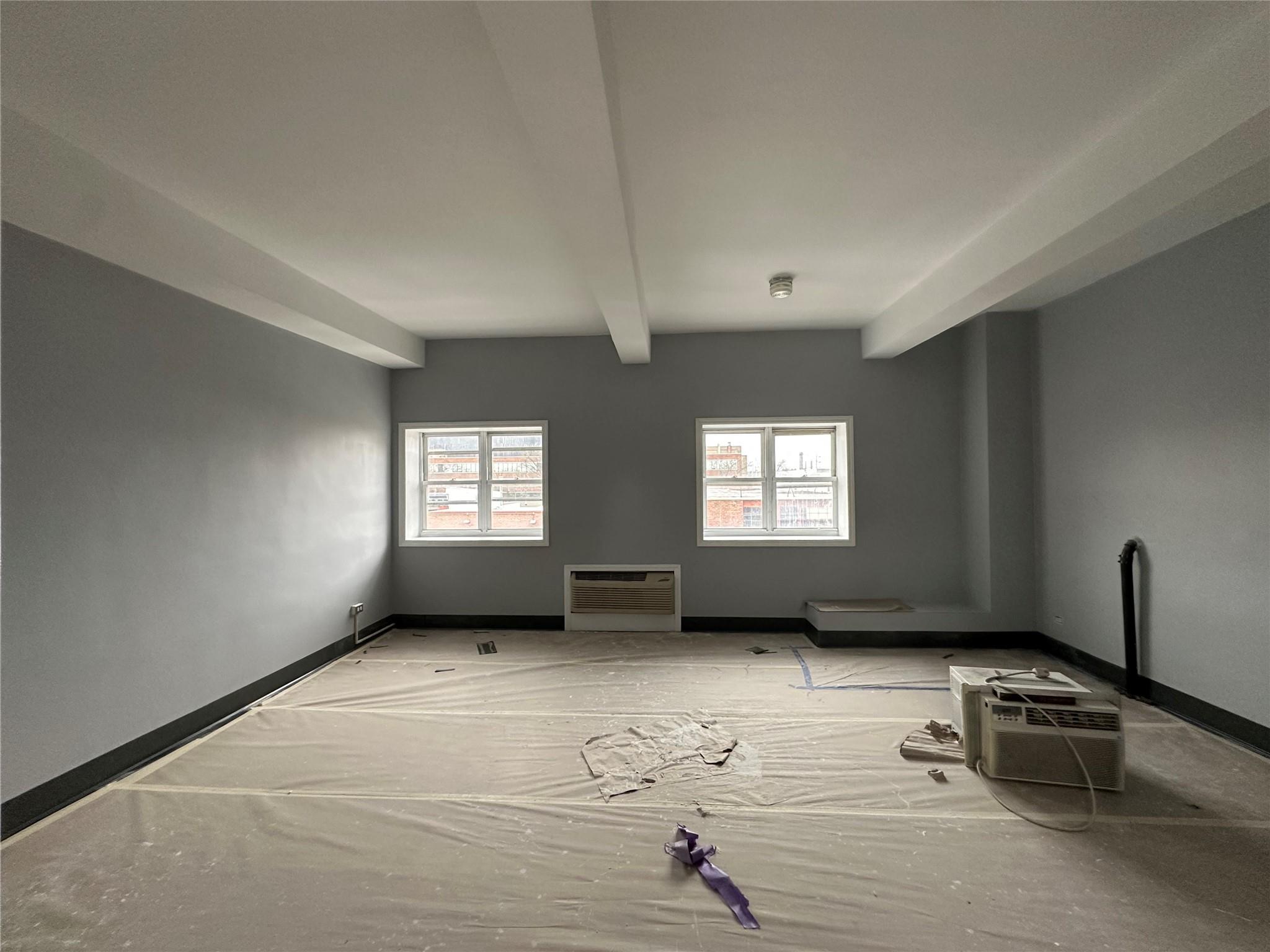 #3 photo, 18-37 Steinway Street, クイーンズ区 Astoria , NY 11105