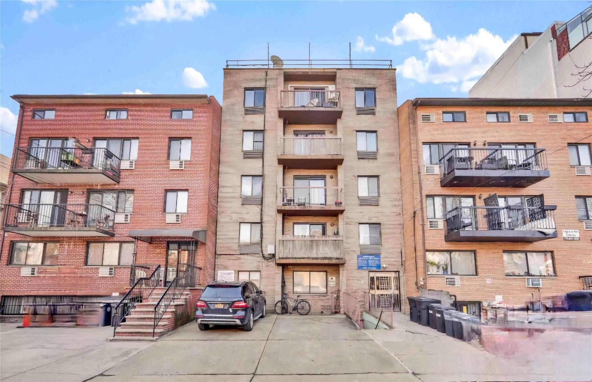 #1 photo, 75-58 113 Street, Forest Hills , NY 11375