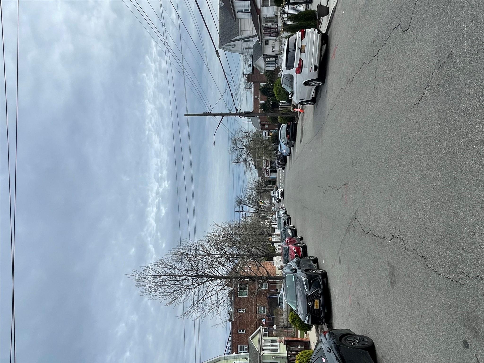 #15 photo, 10925 208th Street, Queens Village , NY 11429