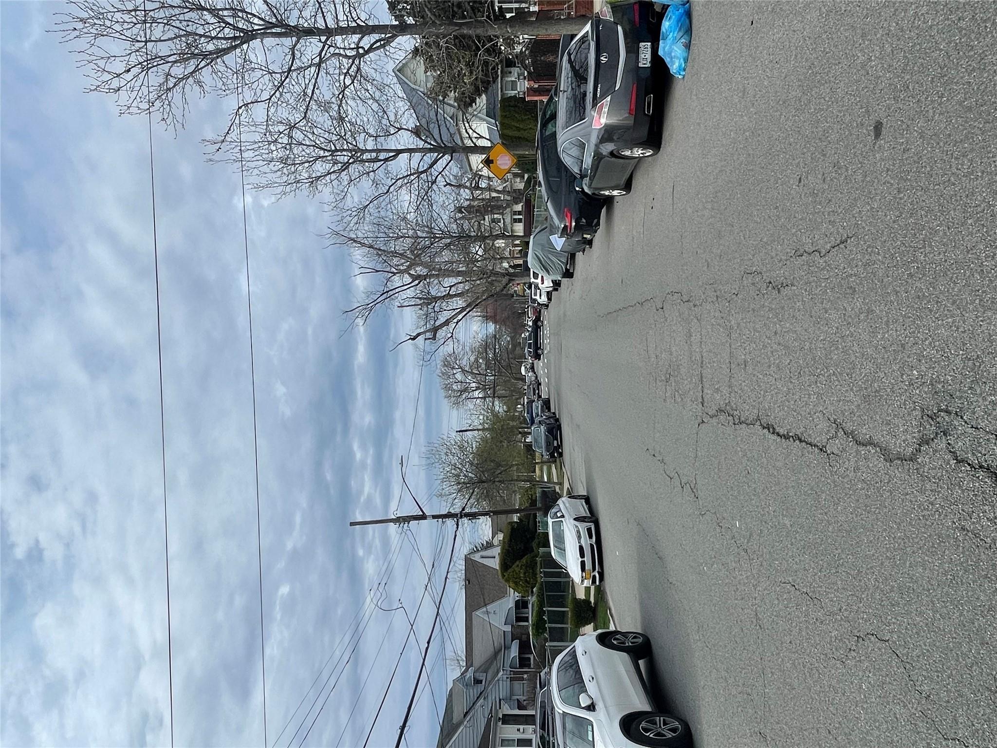 #16 photo, 10925 208th Street, Queens Village , NY 11429