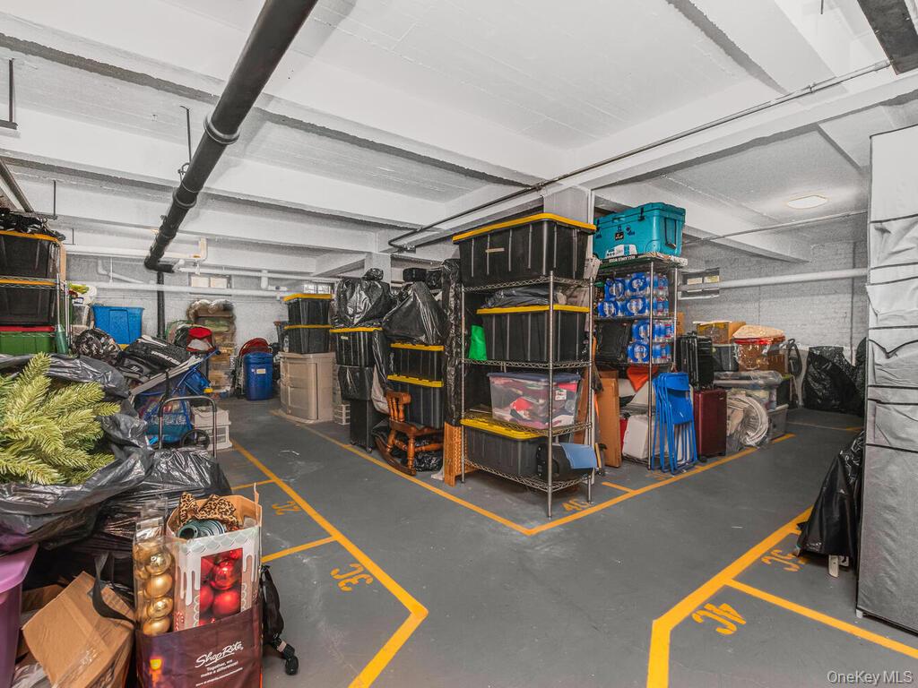 #14 photo, 60 White Oak Street, New Rochelle , NY 10801