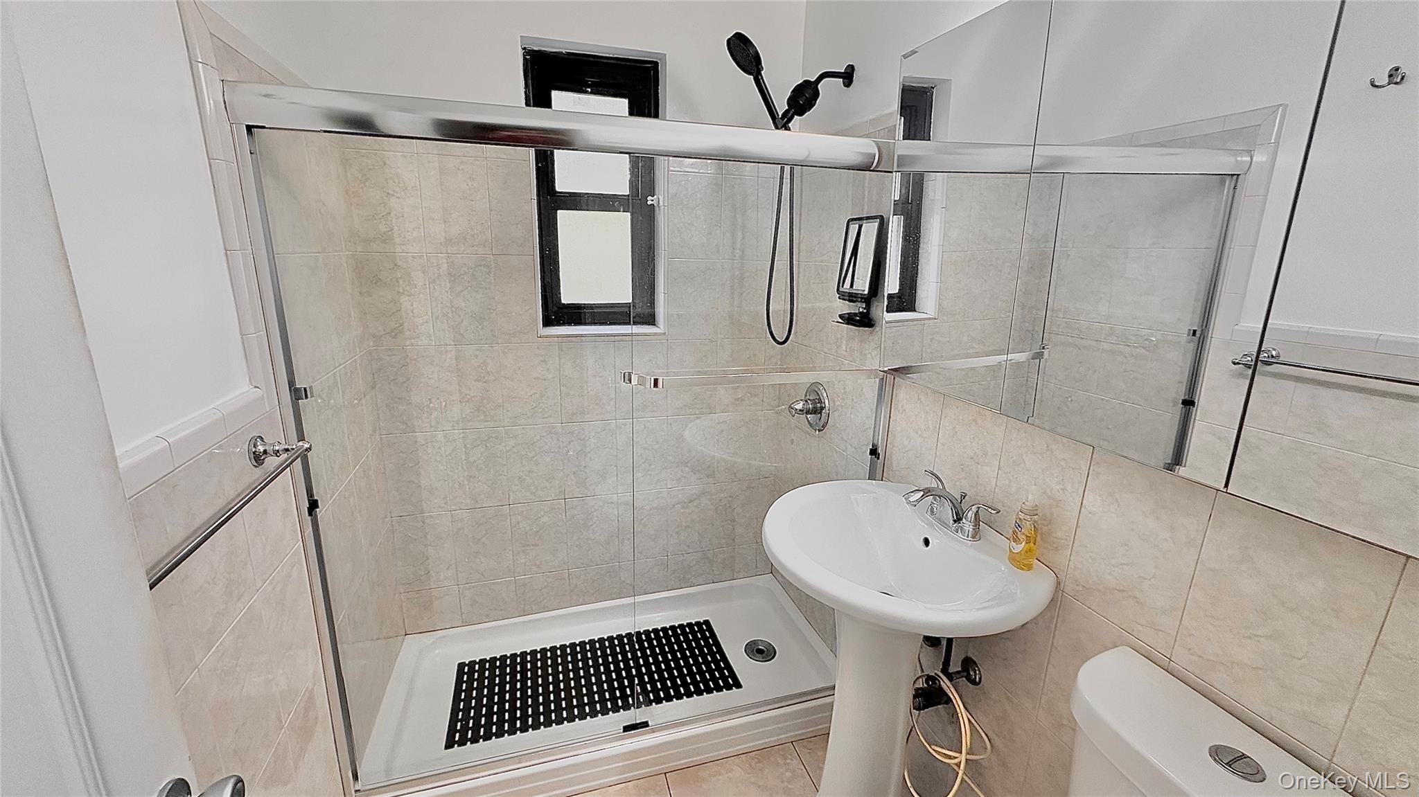 #5 photo, 60 White Oak Street, New Rochelle , NY 10801