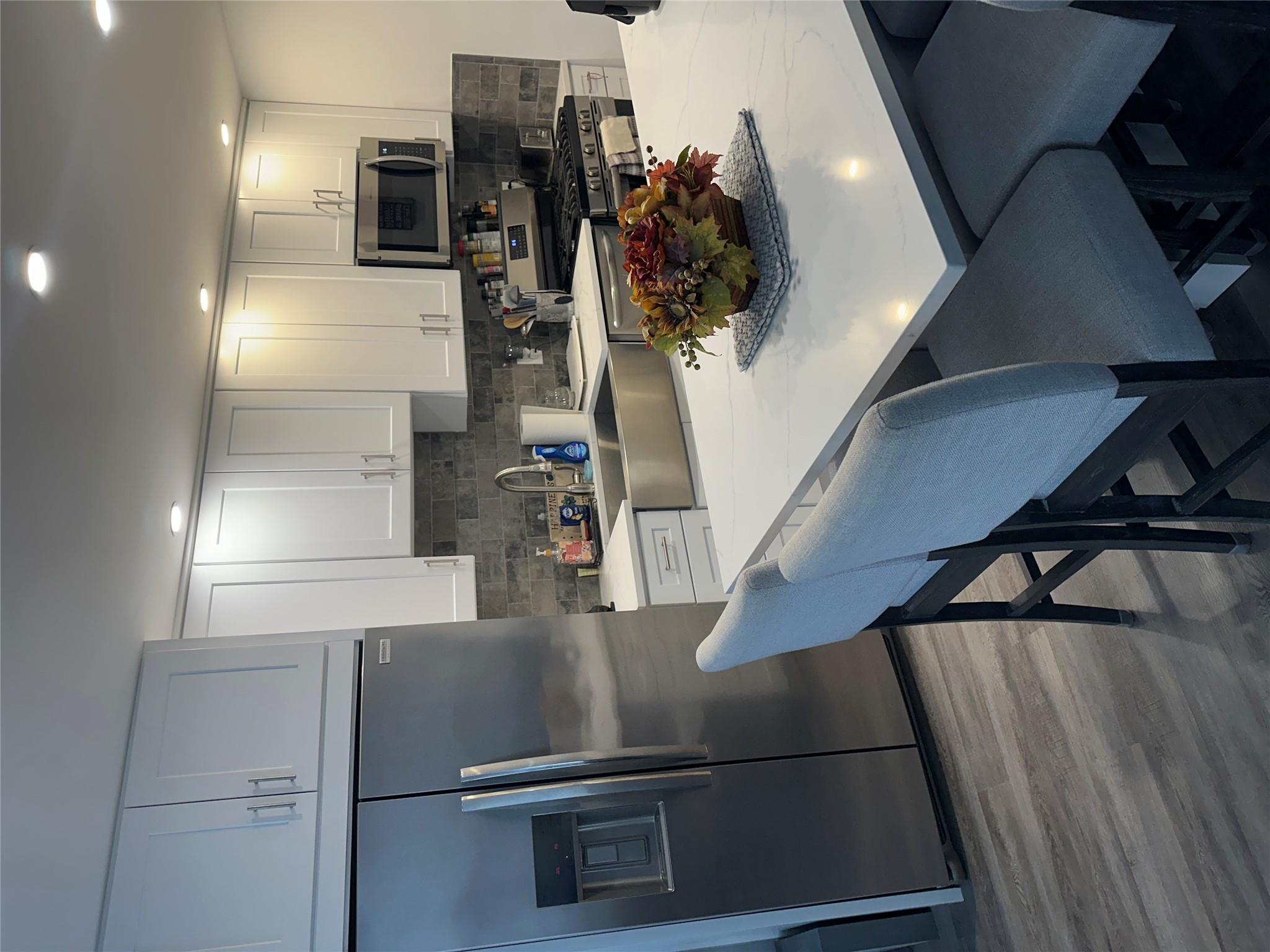 #8 photo, 241-20 Northern Boulevard, Douglaston , NY 11362