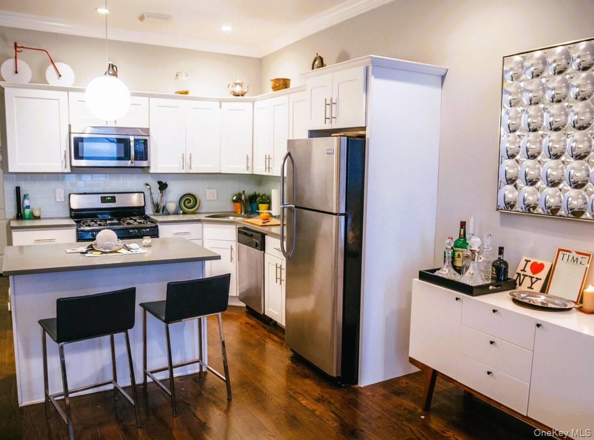 #5 photo, 964 Madison Street, Brooklyn , NY 11221