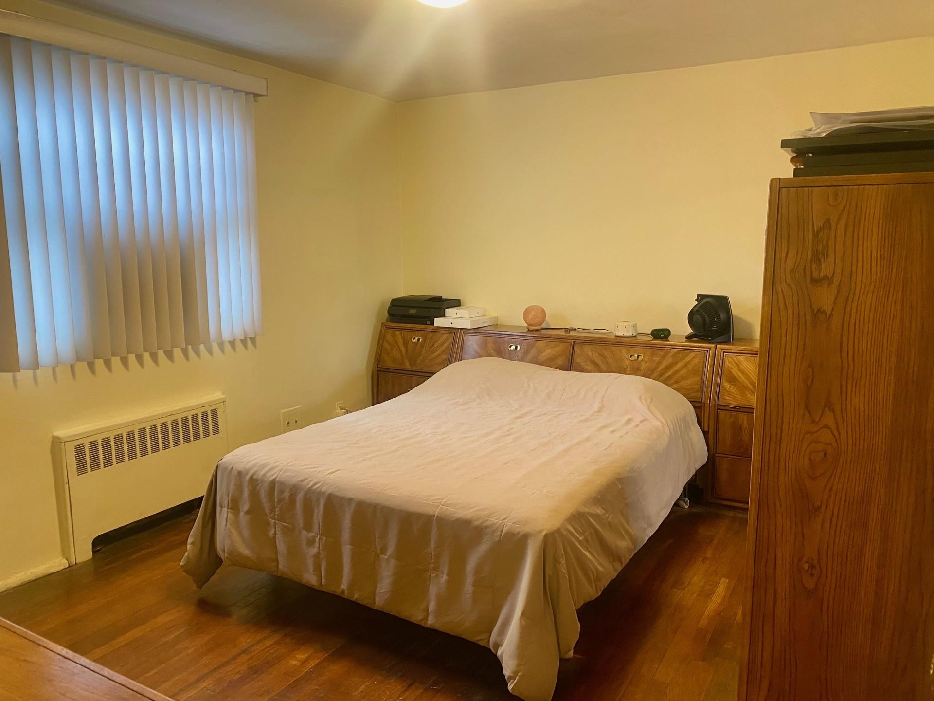 #10 photo, 166-30 17th Road, Whitestone , NY 11357