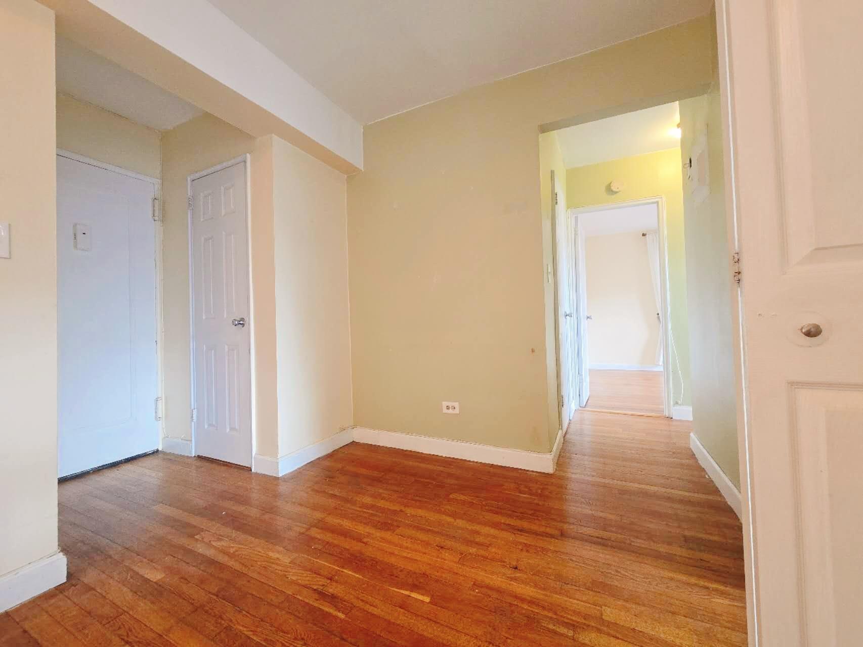 #7 photo, 150-10 71st Avenue, Kew Garden Hills , NY 11367