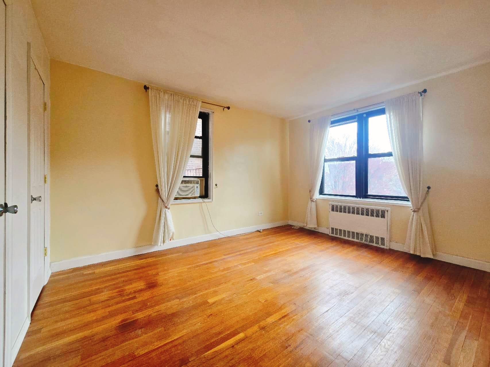 #8 photo, 150-10 71st Avenue, Kew Garden Hills , NY 11367