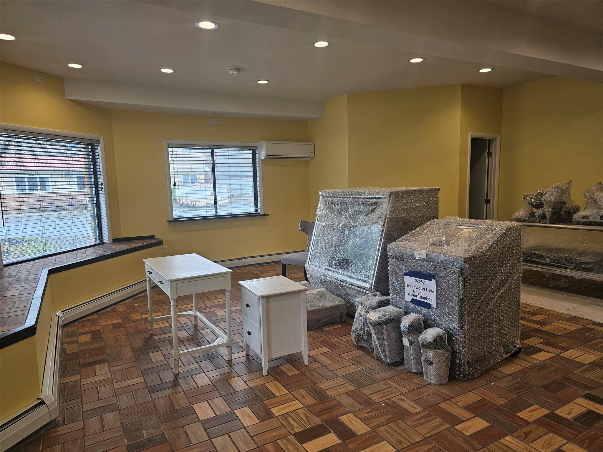 #8 photo, 93-95 Windermere, Greenwood Lake , NY 10925