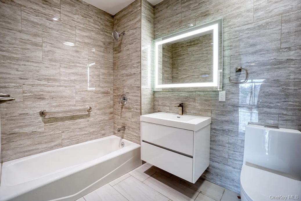 #3 photo, 28-06 21 Street, クイーンズ区 Astoria , NY 11102