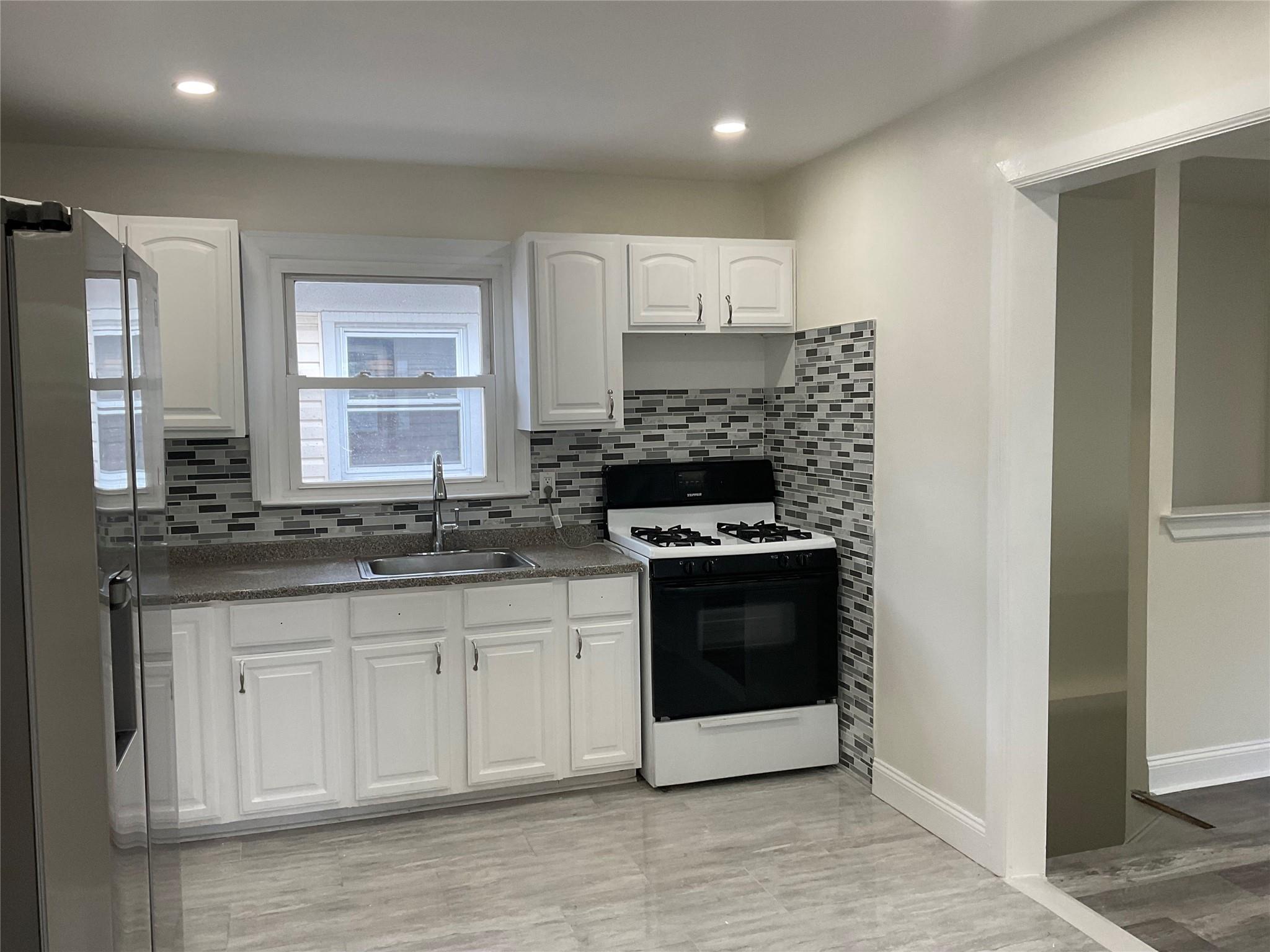 #8 photo, 245-39 147th Drive, クイーンズ区 Rosedale , NY 11422