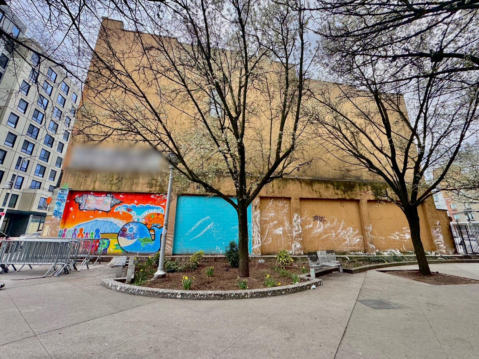 #13 photo, 1027 Beach 20th Street, كوينز Far Rockaway , NY 11691