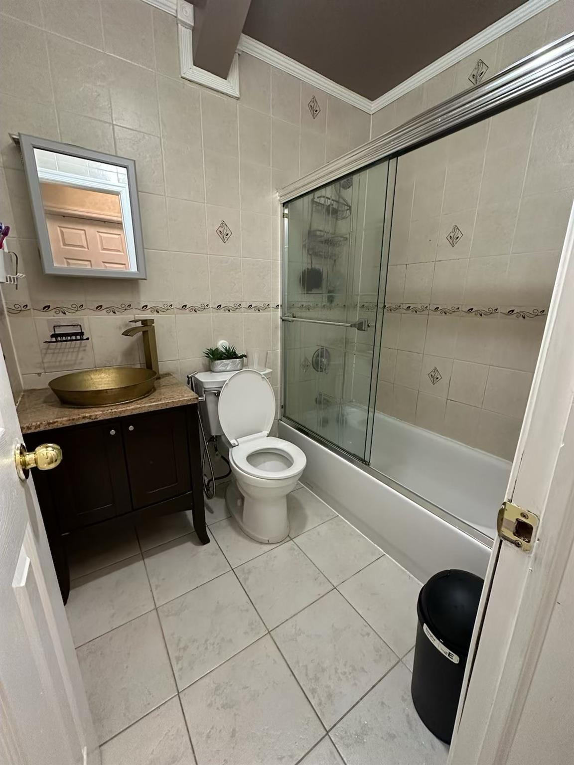 #12 photo, 137-28 220 ST, クイーンズ区 Laurelton , NY 11413