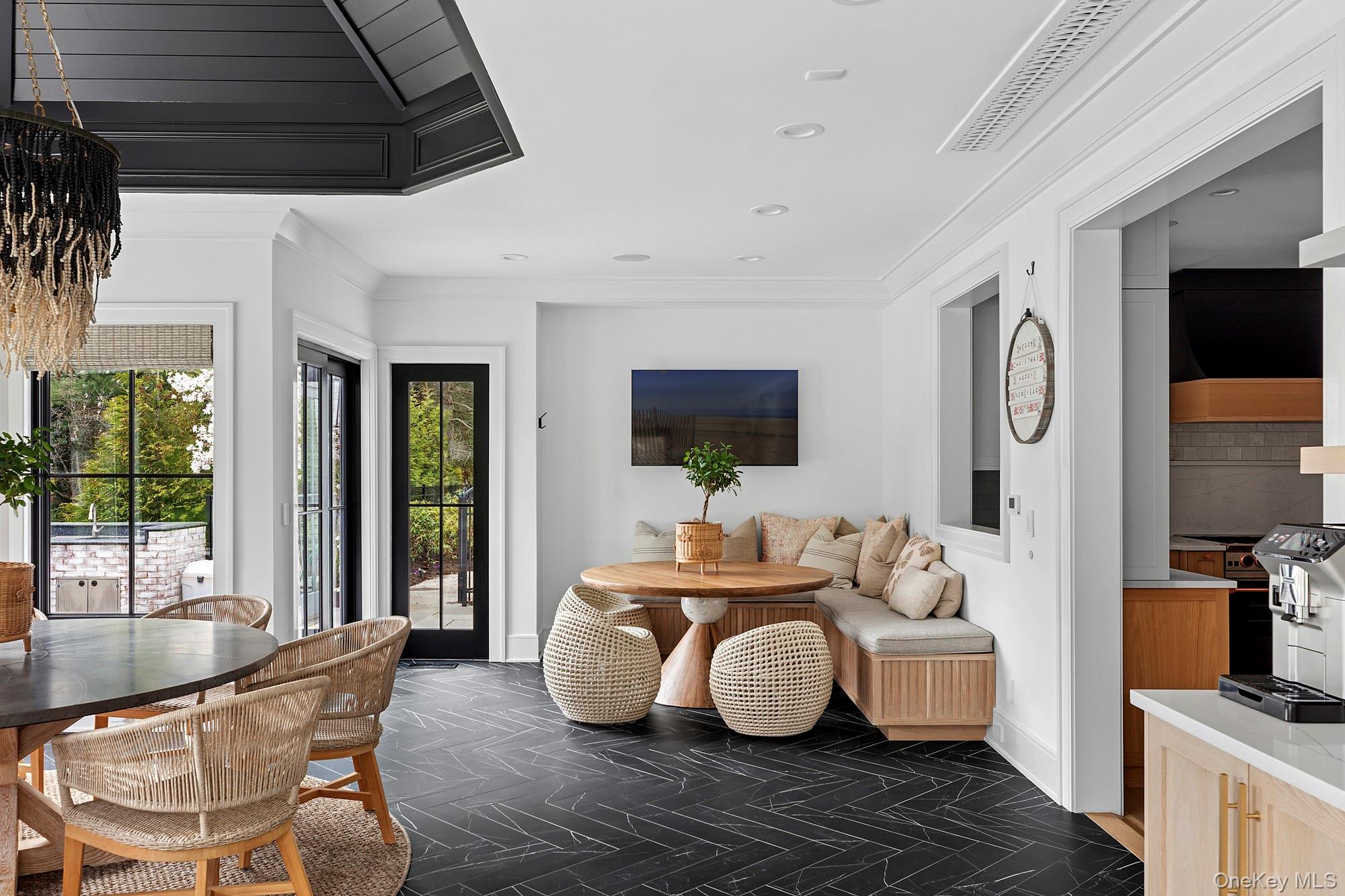 #17 photo, 89 Pound Hollow Road, ナッソー郡 Old Brookville , NY 11545