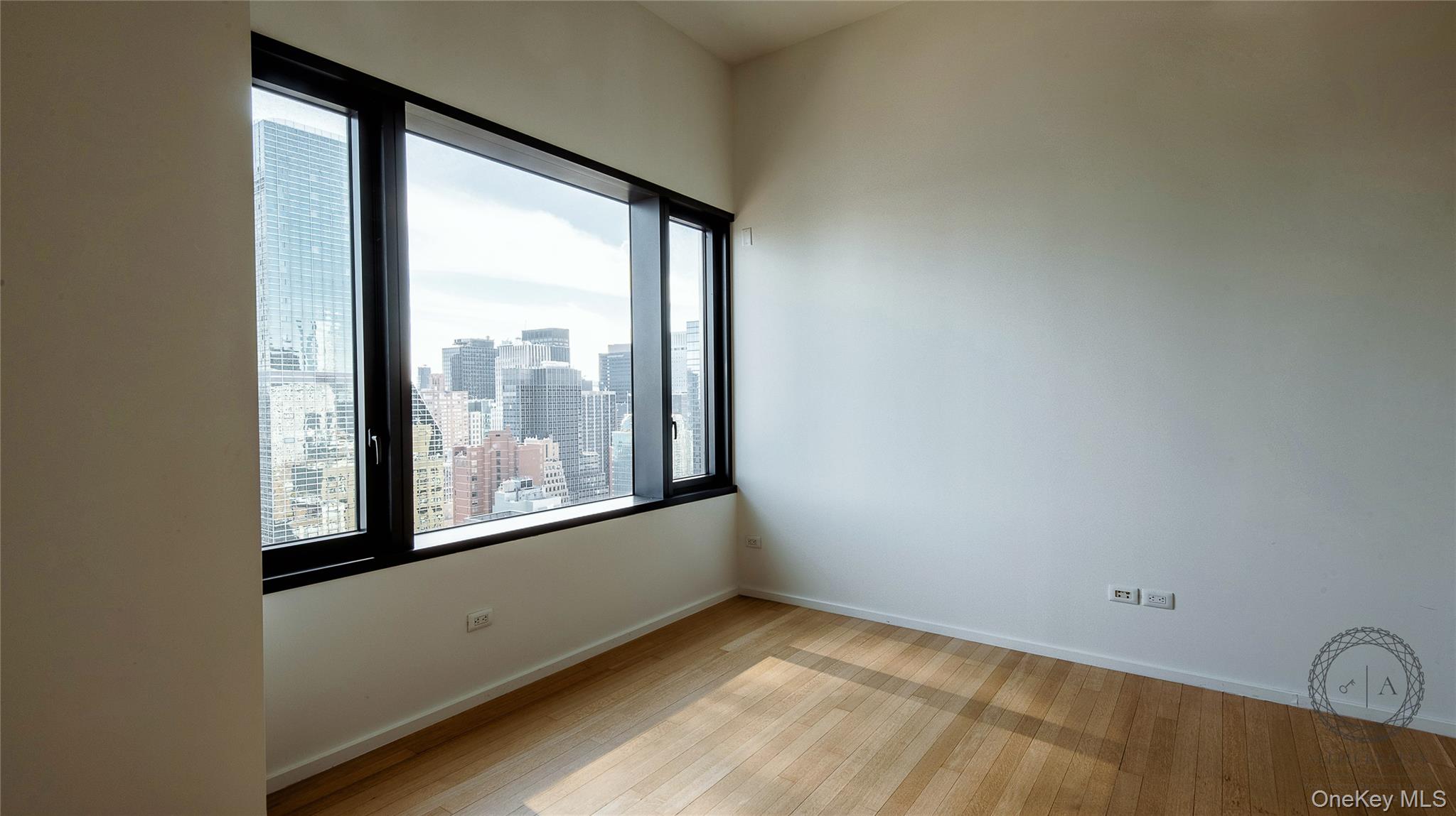 #18 photo, 50 United Nations Plaza, マンハッタン New York (Manhattan) , NY 10017