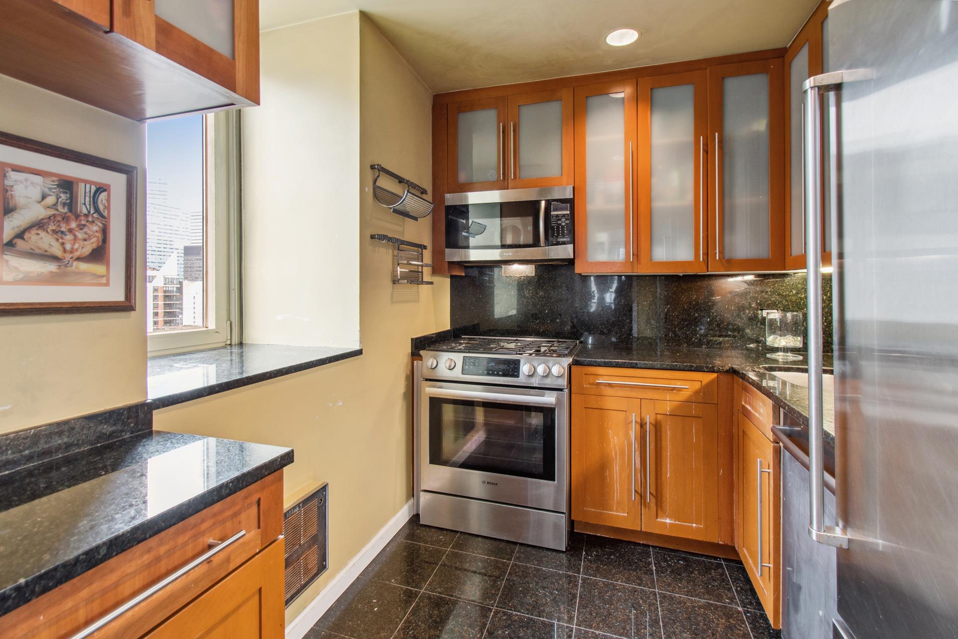 #10 photo, 100 UNITED NATIONS Plaza, マンハッタン Turtle Bay , NY 10017