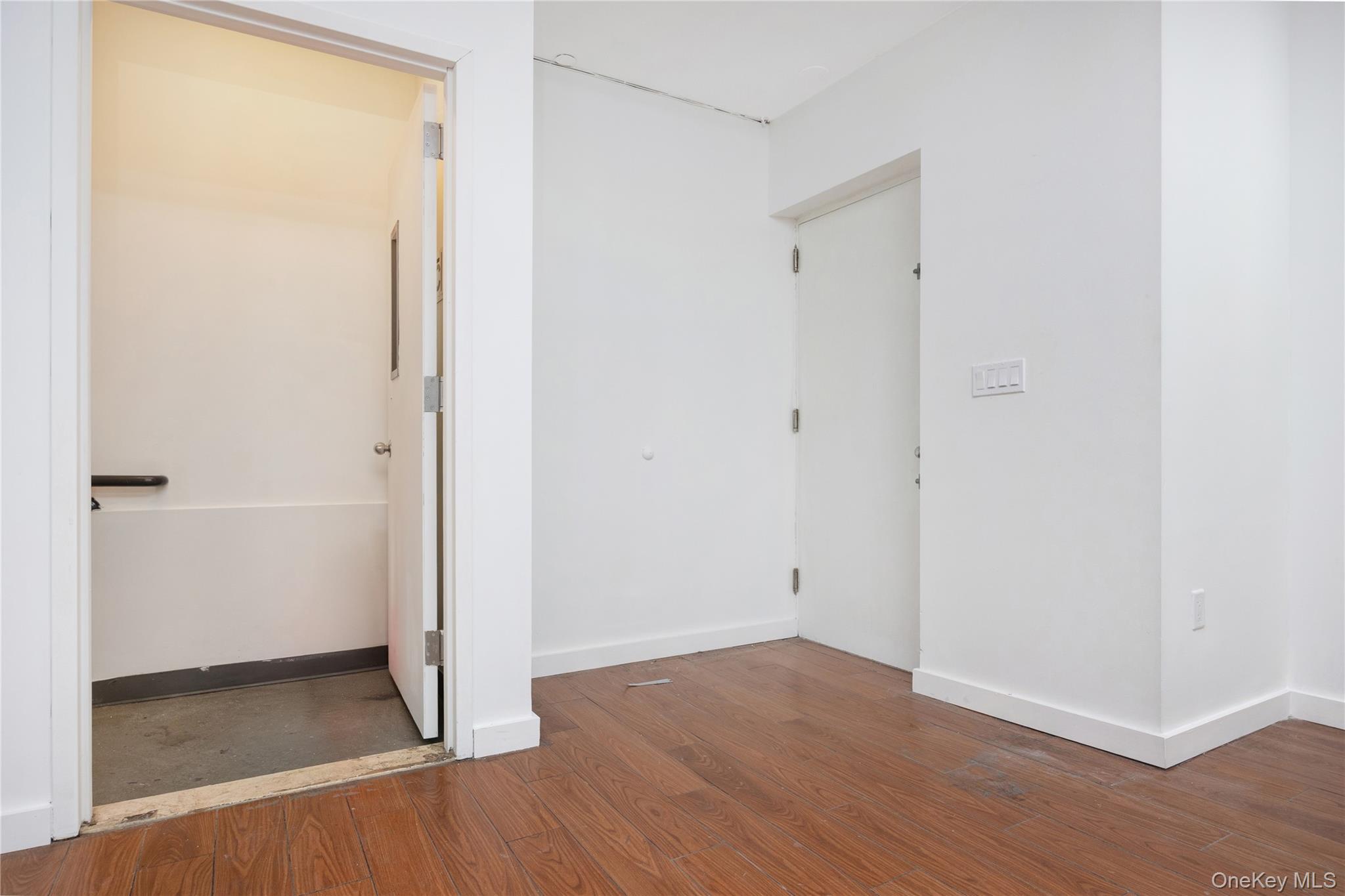 #13 photo, 172-18 Jamaica Avenue, クイーンズ区 Jamaica , NY 11432