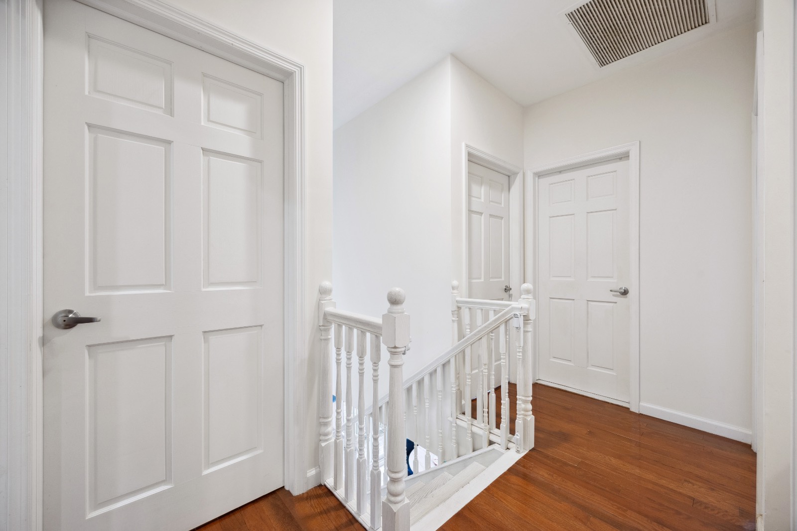 #14 photo, 16 Arleigh Dr, ナッソー郡 Albertson , NY 11507