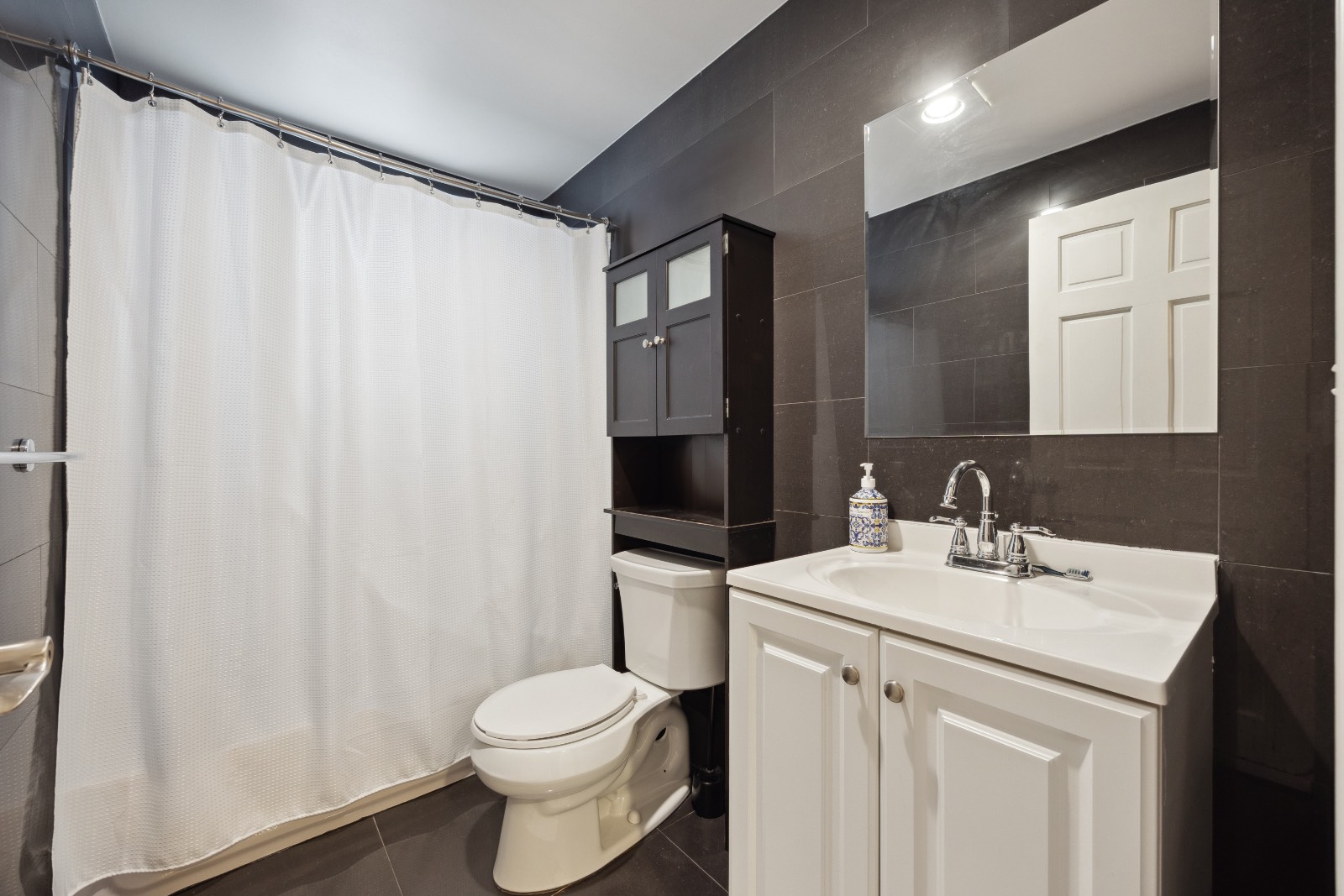 #17 photo, 16 Arleigh Dr, ナッソー郡 Albertson , NY 11507