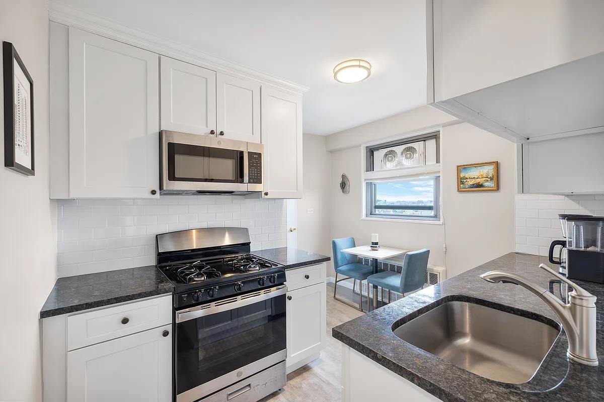 #4 photo, 1020 Grand Concourse, 布朗士 Bronx , NY 10451